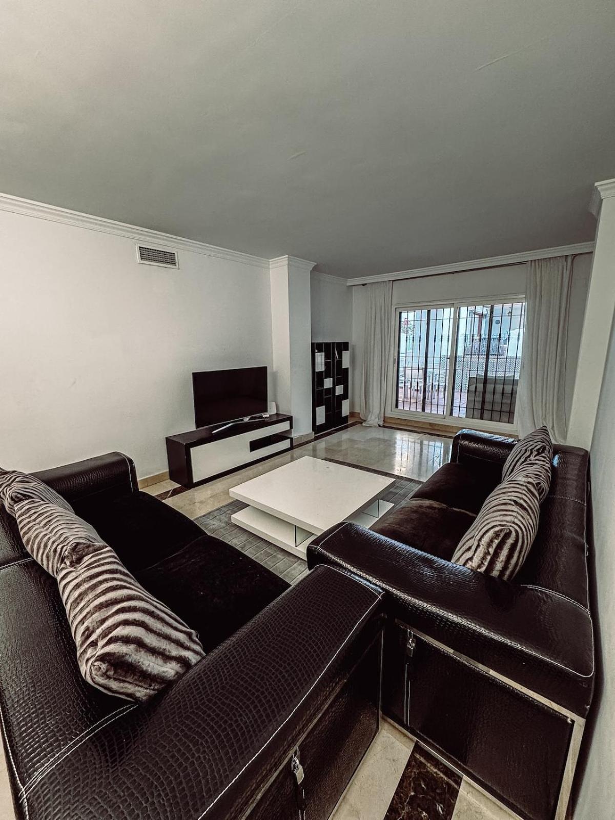 Appartamento With Pool And Big Terrace With Pool View And Near To Marbella